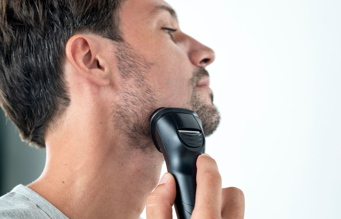 Cuchilla o afeitadora eléctrica. ¿Qué es mejor?