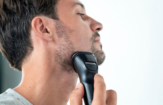 Cuchilla o afeitadora eléctrica. ¿Qué es mejor?