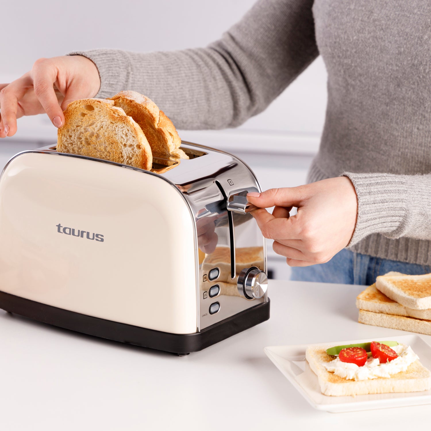 VINTAGE II CREAM – Taurus - Main Image