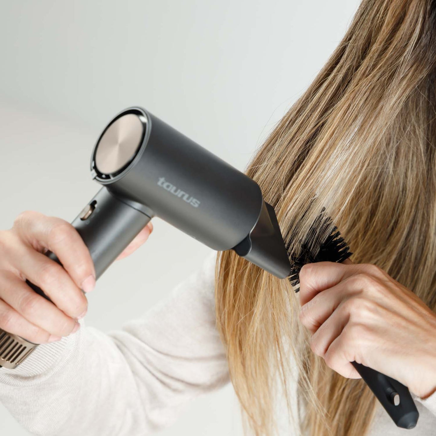 DIGITAL FORCE COMPACT+